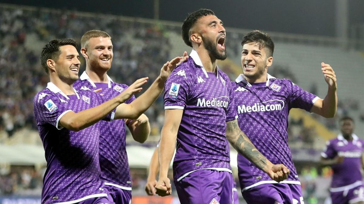 Calcio, serie A: la Fiorentina vince 3-0 con il Cagliari e si porta al terzo posto in classifica