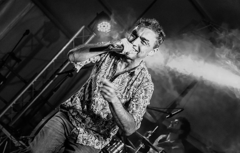 Marco Ligabue festeggia i 10 anni da solista: domenica 10 dicembre al Vibra Club di Modena