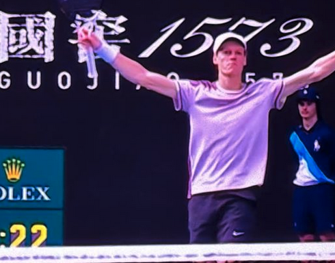 Tennis: Sinner scrive la storia, battuto “Re” Djokovic 3-1 ed è in finale agli Australian Open