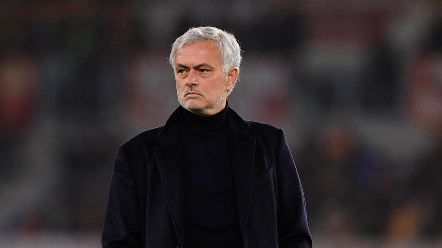 Roma: esonerato Mourinho, arriva De Rossi