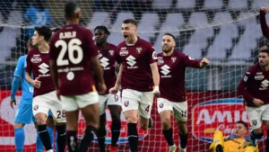 Napoli che disastro! Umiliati anche dal Torino, campioni d’Italia dalle stelle alle stalle